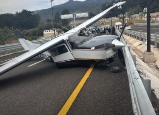 Avioneta aterriza de emergencia en Hidalgo; no se reportan heridos