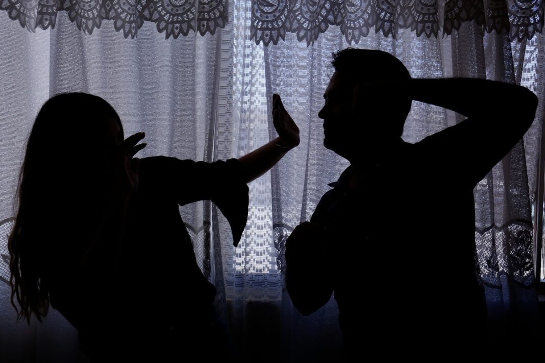 violencia-familiar-rolando-riestra-1