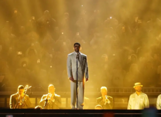 Bad Bunny viola reglas del Museo Nacional de Antropología y toca piezas prehispánicas