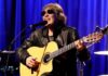 La historia detrás de “Feliz Navidad” de José Feliciano, la canción festiva más exitosa escrita por un artista latino