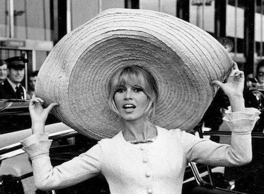 Muere Brigitte Bardot, actriz francesa que dejó su carrera para pelear por derechos animales, a los 91 años