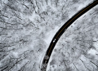 Tormenta invernal provoca miles de retrasos y cancelaciones aéreas en el noreste de EE.UU.