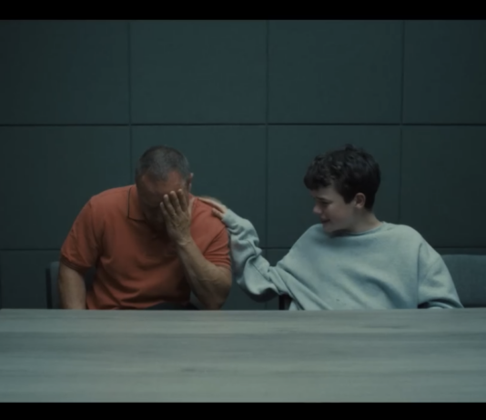 Es una de las mejores series de 2025 y Netflix no duda en otorgarle una temporada 2: “Estad atentos”