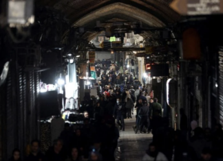 Protestas por aumento de la inflación en Irán deja varios muertos