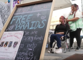 “Trenzas Amigas”, el emprendimiento que busca hacer frente a las redadas de ICE y revalorizar la identidad cultural