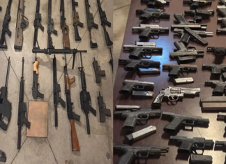 Aseguran vehículo con más de 50 armas en su interior en Baja California