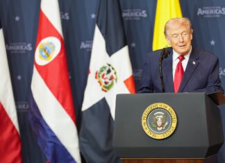 Trump acusa a México de ser el epicentro de la violencia criminal en América Latina y dice que Sheinbaum es “muy buena persona”