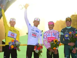 Histórico: Isaac del Toro sube al podio del Tour de Francia en el tercer lugar