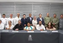 “FGR fortalecerá investigaciones contra el robo de combustible”: Godoy al encabezar reunión en Veracruz