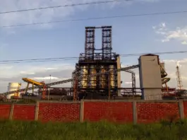 Pemex produce más combustibles y disminuye las importaciones